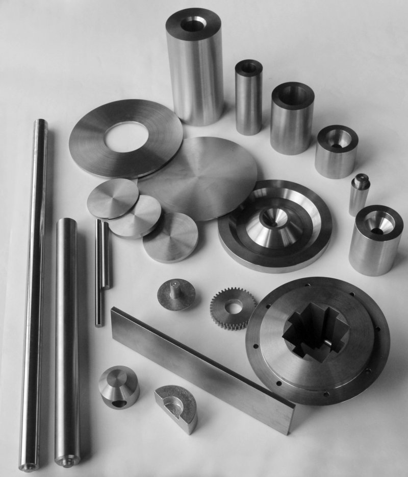 Products made of tungsten alloys